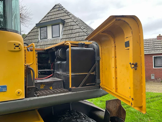 2001 volvo ew160 banden graafmachine - afbeelding 19 van  40