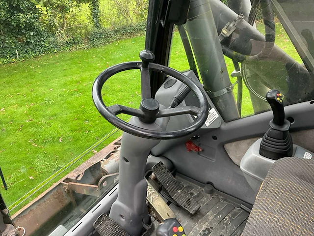 2001 volvo ew160 banden graafmachine - afbeelding 25 van  40
