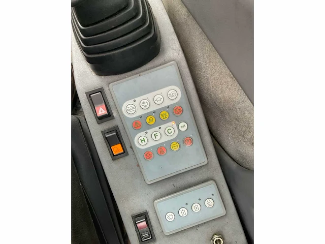 2001 volvo ew160 banden graafmachine - afbeelding 32 van  40
