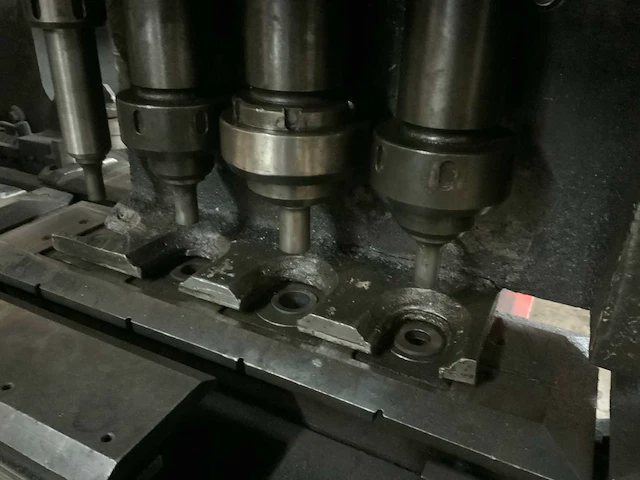 2001 voortman v550a cnc pons-/knipstraat - afbeelding 13 van  39