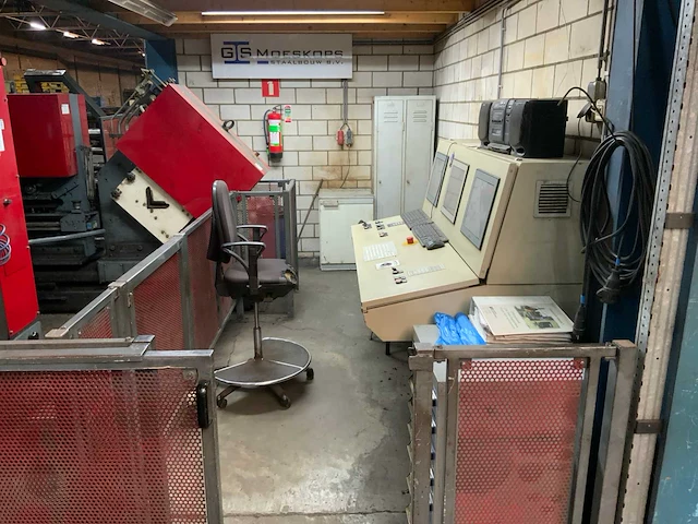 2001 voortman v550a cnc pons-/knipstraat - afbeelding 31 van  39