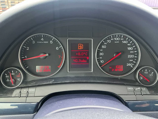2002 - audi - a4 avant - 2.0 exclusive - personenauto - afbeelding 2 van  16