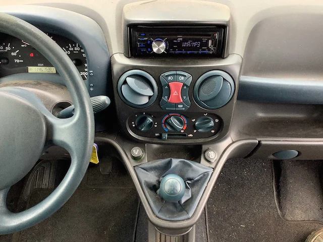 2002 - fiat - doblò - 1.9 jtd - bedrijfswagen - afbeelding 11 van  11