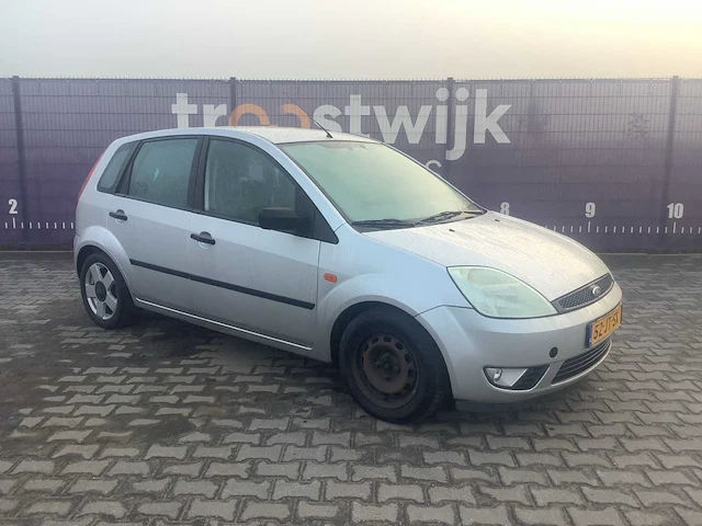 2002 - ford - fiesta - 1.4-16v first ed. - personenauto - afbeelding 5 van  12
