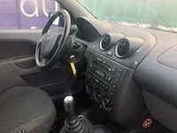 2002 - ford - fiesta - 1.4-16v first ed. - personenauto - afbeelding 9 van  12