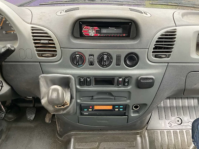 2002 - mercedes-benz - 905.6 - bedrijfswagen/pick-up - afbeelding 17 van  27