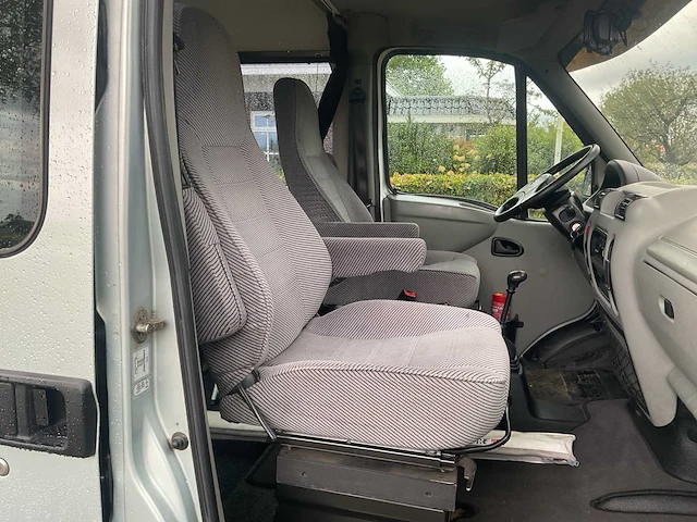 2002 - nissan - interstar 115.35-407 m - camper/kampeerwagen - afbeelding 10 van  44