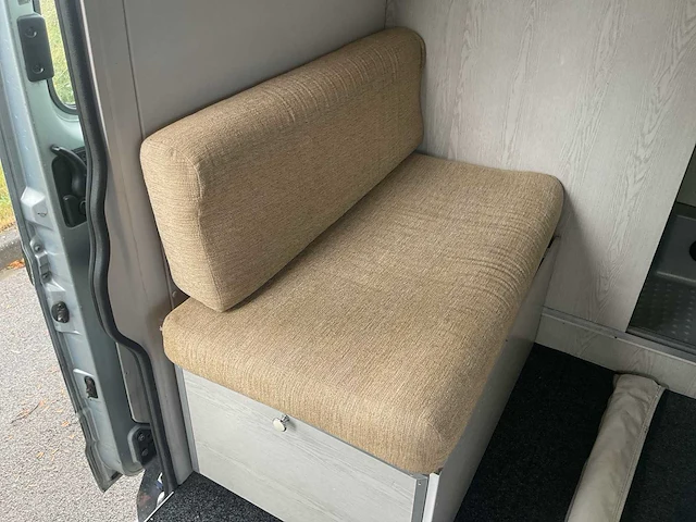 2002 - nissan - interstar 115.35-407 m - camper/kampeerwagen - afbeelding 18 van  44