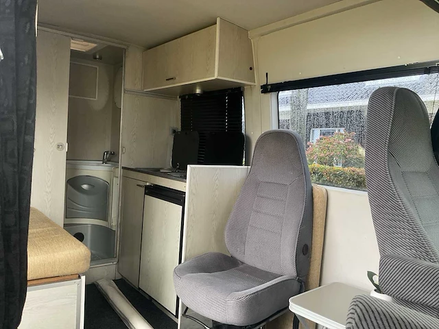 2002 - nissan - interstar 115.35-407 m - camper/kampeerwagen - afbeelding 28 van  44
