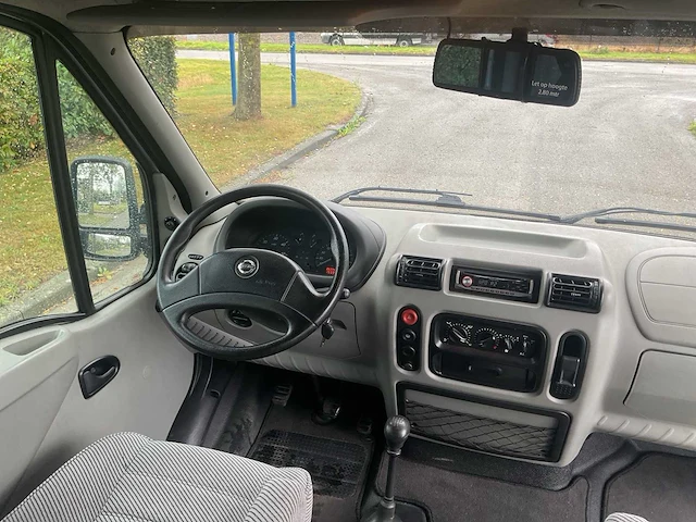 2002 - nissan - interstar 115.35-407 m - camper/kampeerwagen - afbeelding 16 van  44