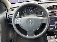 2002 - opel - corsa - 1.2-16v comfort - personenauto - afbeelding 2 van  15