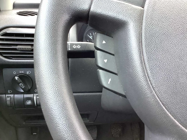 2002 - opel - corsa - 1.2-16v comfort - personenauto - afbeelding 3 van  15