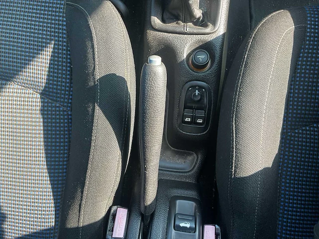 2002 - peugeot - 206 cc - 1.6-16v - personenauto - afbeelding 4 van  13