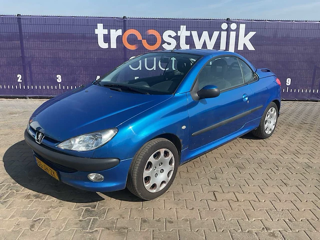 2002 - peugeot - 206 cc - 1.6-16v - personenauto - afbeelding 1 van  13