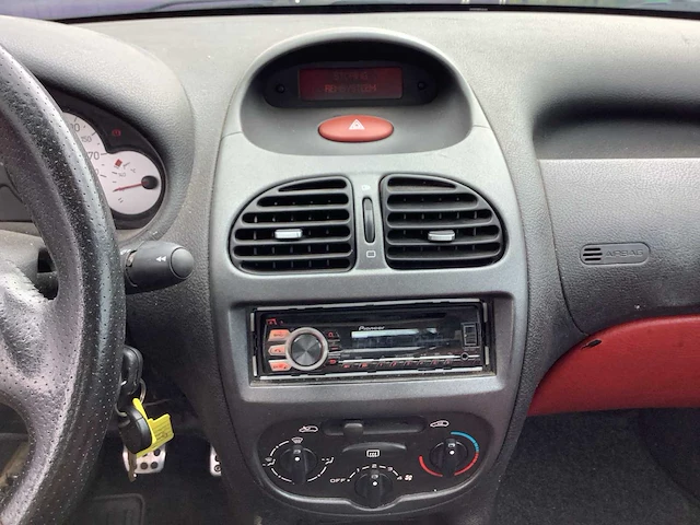 2002 - peugeot - 206 cc - 2.0-16v - personenauto - afbeelding 11 van  11