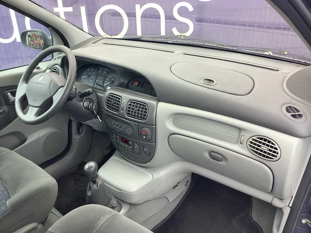 2002 - renault - scénic - 1.6-16v - personenauto - afbeelding 11 van  13