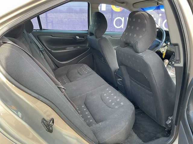 2002 - volvo - s60 - 2.4 - personenauto - afbeelding 10 van  13