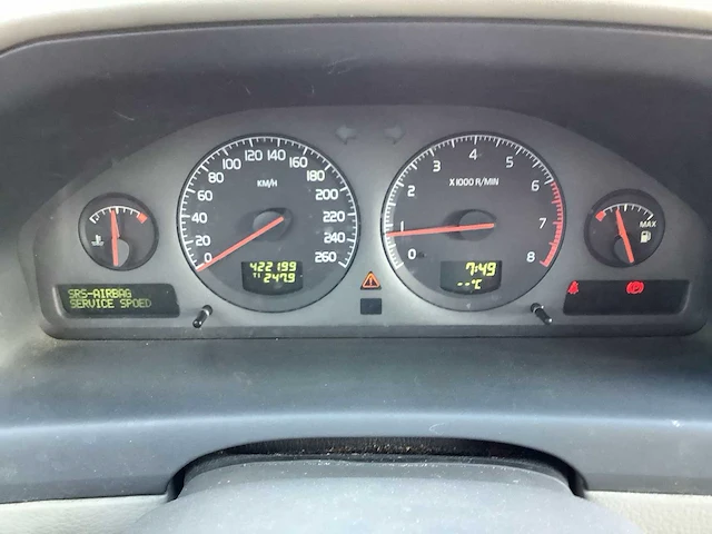 2002 - volvo - v70 - 2.4 - personenauto - afbeelding 4 van  13