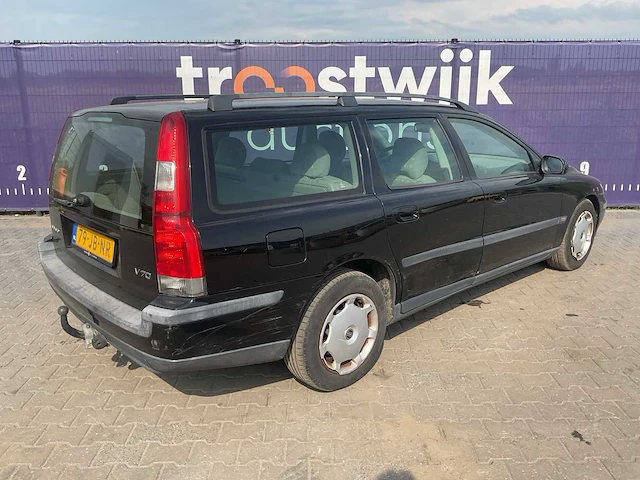 2002 - volvo - v70 - 2.4 - personenauto - afbeelding 8 van  13
