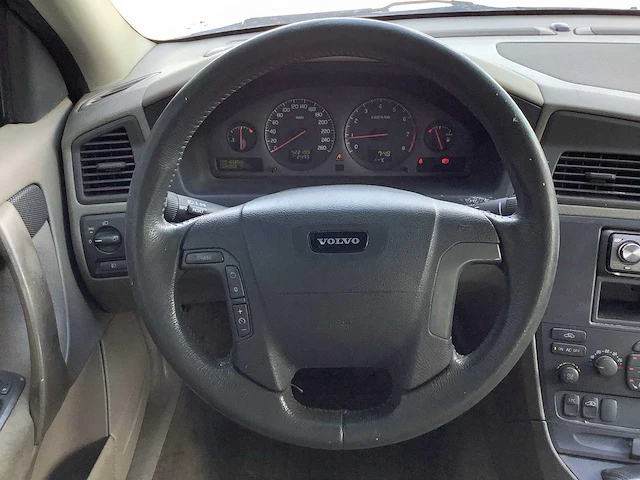 2002 - volvo - v70 - 2.4 - personenauto - afbeelding 13 van  13