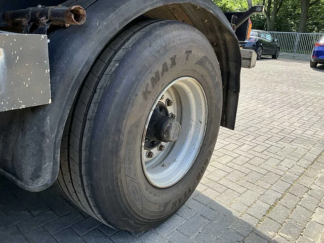 2002 a.j.k. op 16-28/22.5 har-dox 28m³ asfalt kipper - afbeelding 13 van  49