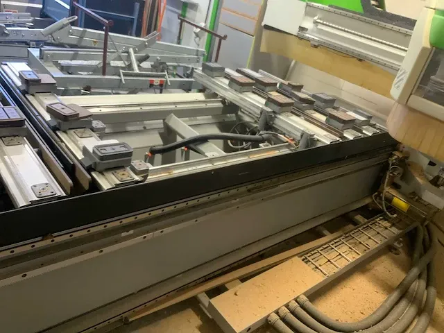 2002 biesse rover 24s cnc-bewerkingscentra - afbeelding 33 van  35