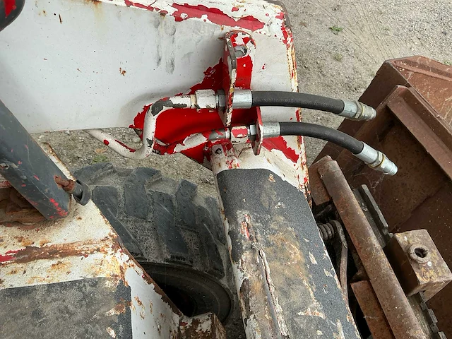 2002 bobcat 553 skid steer loader - afbeelding 17 van  33