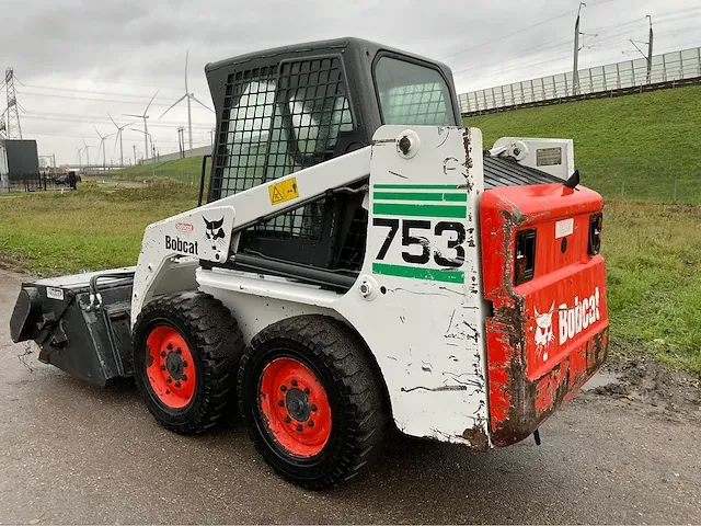 2002 bobcat 753 schranklader - afbeelding 7 van  13