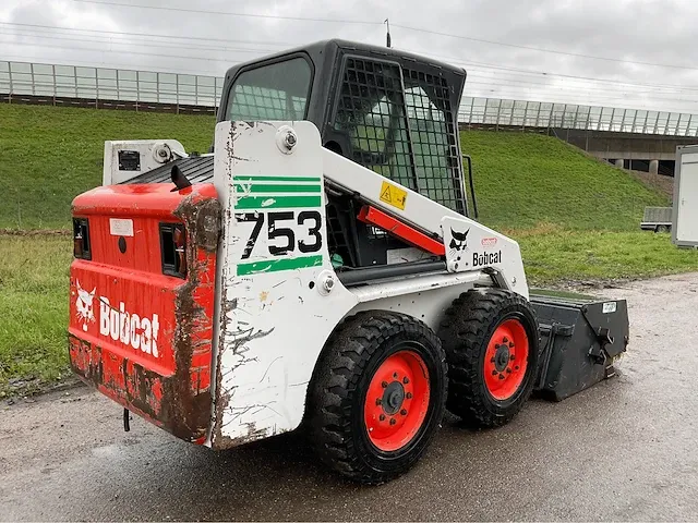2002 bobcat 753 schranklader - afbeelding 8 van  13