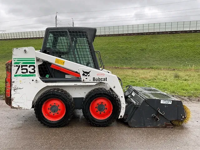 2002 bobcat 753 schranklader - afbeelding 9 van  13