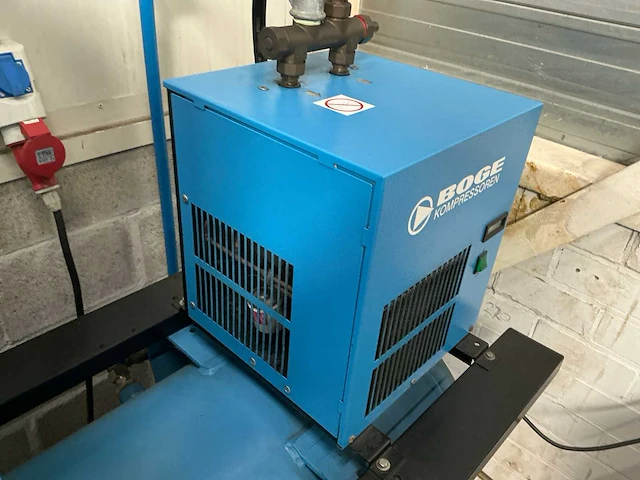 2002 boge sd8-270 geluidgedempte schroefcompressor - afbeelding 4 van  9