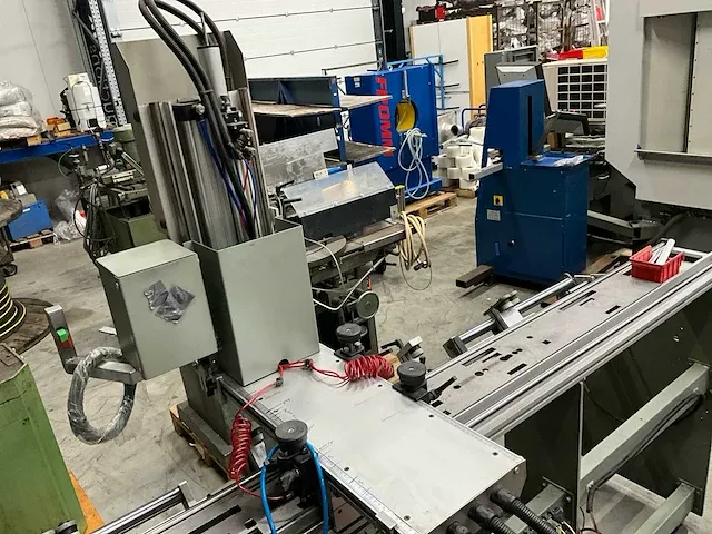 2002 calvet p- macchine 031pl kopieerfreesmachine - afbeelding 11 van  12