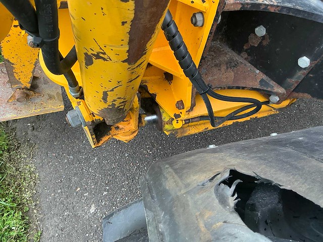 2002 case ih cs110 vierwielaangedreven landbouwtractor met herder mbk503ls maaiarm - afbeelding 27 van  68