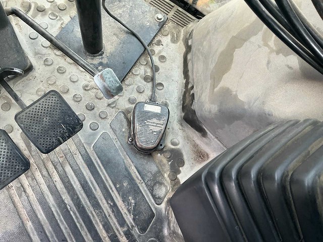 2002 case ih cs110 vierwielaangedreven landbouwtractor met herder mbk503ls maaiarm - afbeelding 49 van  68