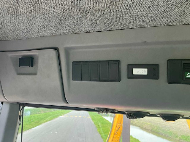 2002 case ih cs110 vierwielaangedreven landbouwtractor met herder mbk503ls maaiarm - afbeelding 55 van  68