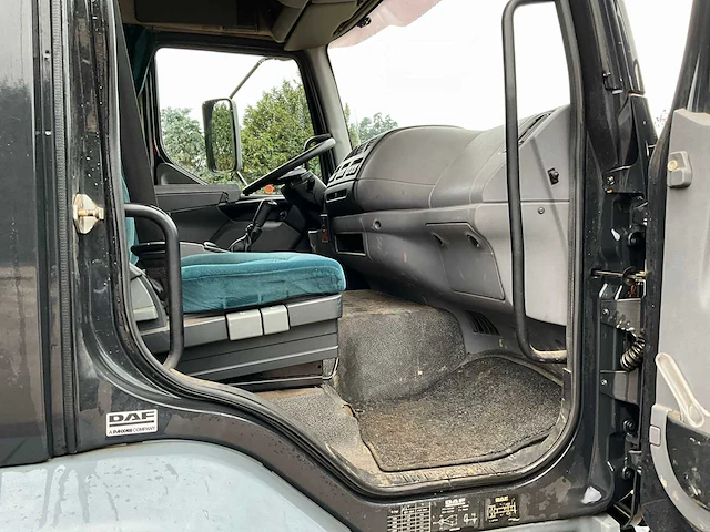 2002 daf lf 55.180. oprij vrachtwagen - afbeelding 21 van  40