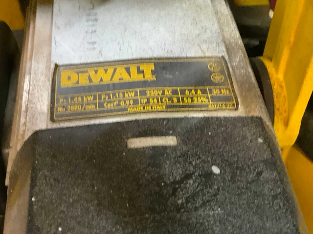 2002 de walt dw 720 radiaalafkortzaagmachine - afbeelding 6 van  7