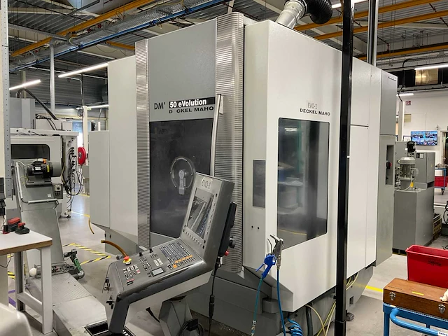 2002 deckel dm 50 evolution cnc bewerkingscentra - afbeelding 1 van  36