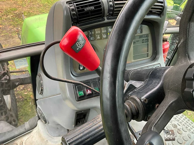 2002 deutz-fahr agrotron 35 mk vierwielaangedreven landbouwtractor - afbeelding 27 van  42