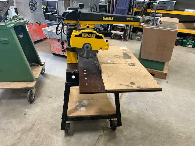 2002 dewalt dw720 radiaalafkortzaagmachine - afbeelding 3 van  6