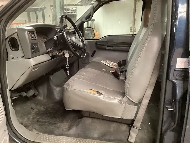 2002 ford f350 bedrijfswagen - afbeelding 4 van  17