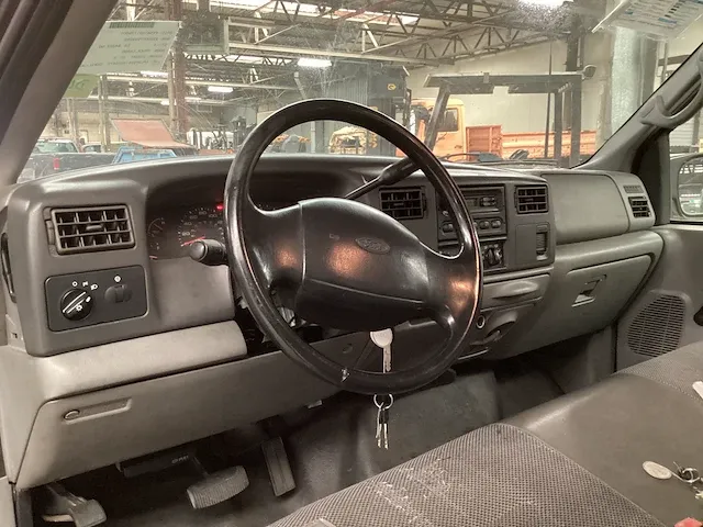 2002 ford f350 bedrijfswagen - afbeelding 16 van  17