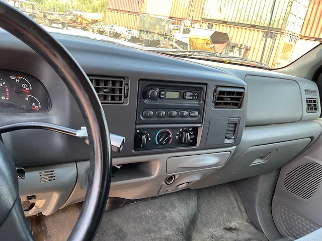 2002 ford pick-up f350 personenauto - afbeelding 2 van  16