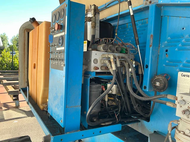 2002 genie s-40 4x4 hoogwerker - afbeelding 9 van  23
