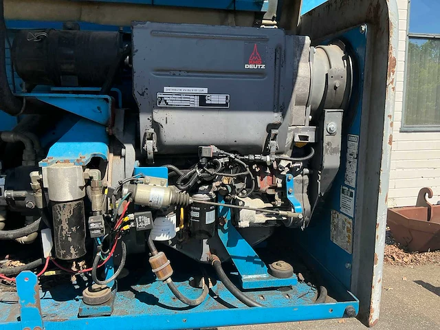 2002 genie s-40 4x4 hoogwerker - afbeelding 13 van  23