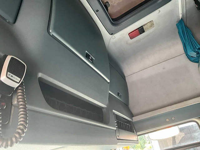 2002 ginaf x 3233s vrachtwagen - afbeelding 33 van  41