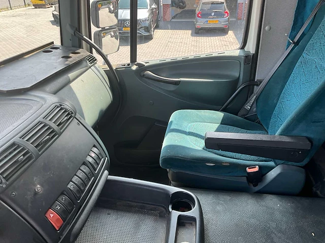 2002 ginaf x 3233s vrachtwagen - afbeelding 34 van  41