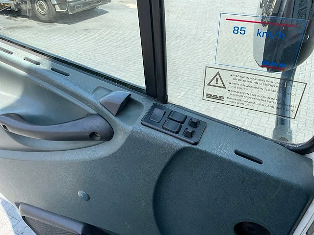 2002 ginaf x 3233s vrachtwagen - afbeelding 39 van  41