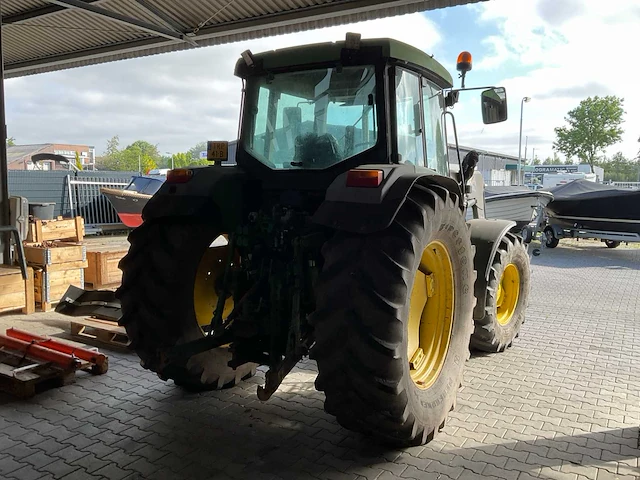 2002 john deere 6310 vierwielaangedreven landbouwtractor - afbeelding 14 van  19