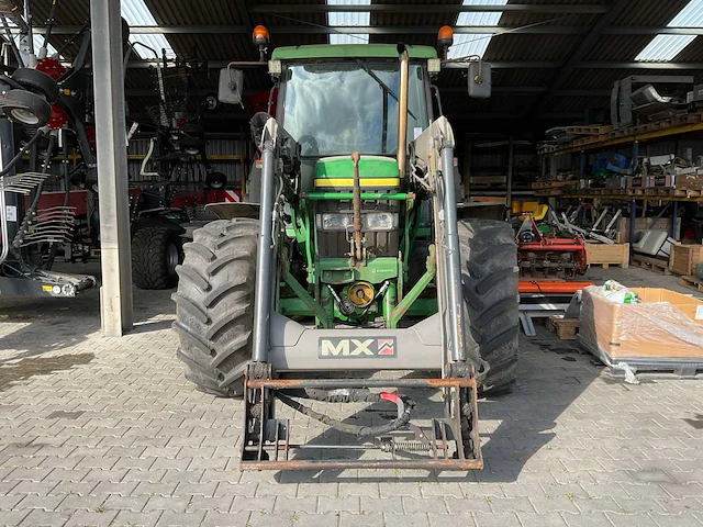 2002 john deere 6310 vierwielaangedreven landbouwtractor - afbeelding 15 van  19